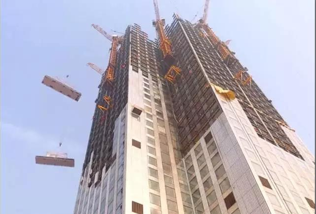 57層高樓19天建成，這就是中國速度！老外點評亮了！